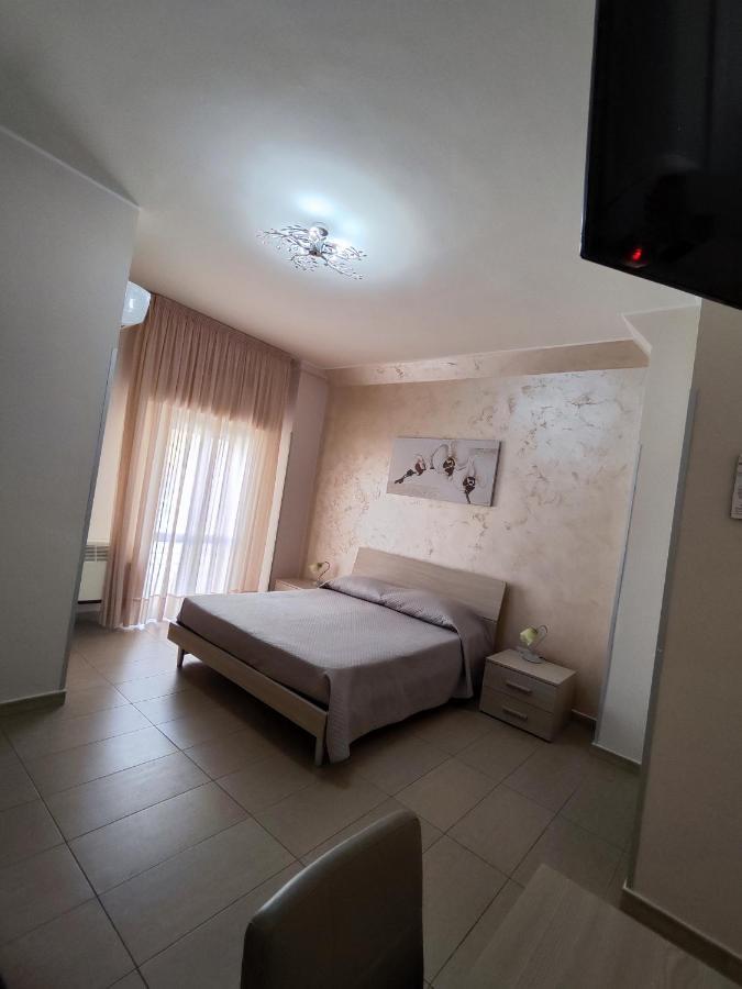 Albergo Primavera Porto Cesareo Eksteriør bilde