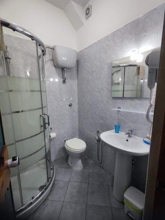 Albergo Primavera Porto Cesareo Eksteriør bilde