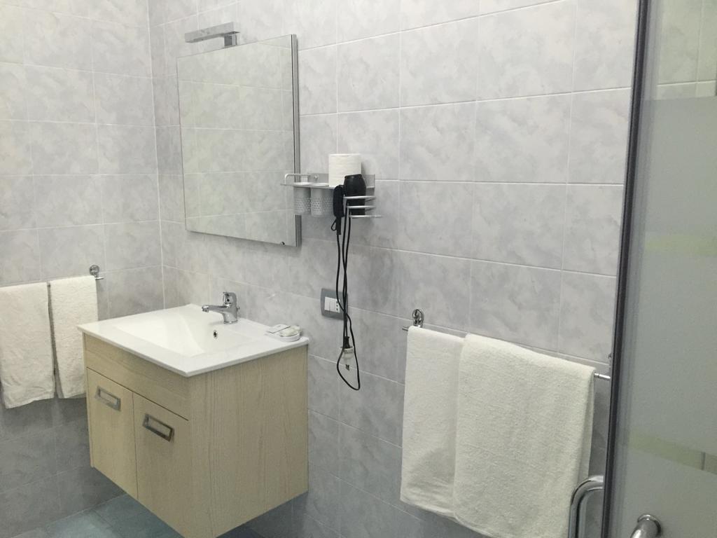 Albergo Primavera Porto Cesareo Eksteriør bilde