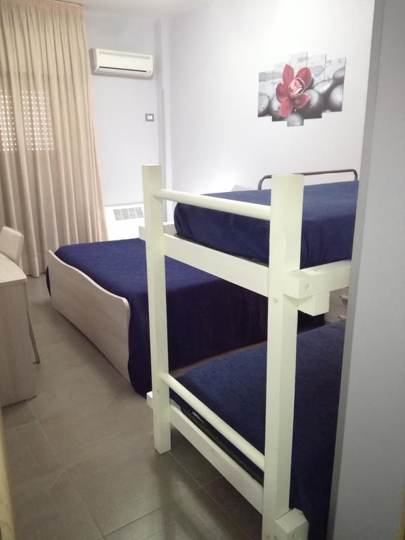 Albergo Primavera Porto Cesareo Eksteriør bilde